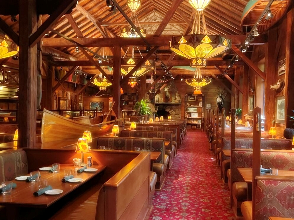 Clyde’s Tower Oaks Lodge